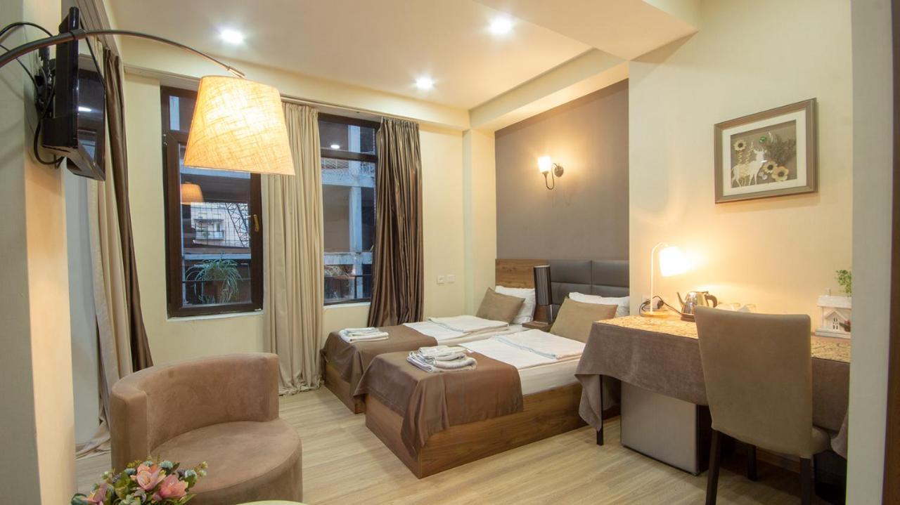 Terrace Tbilisi Center Hotell Exteriör bild
