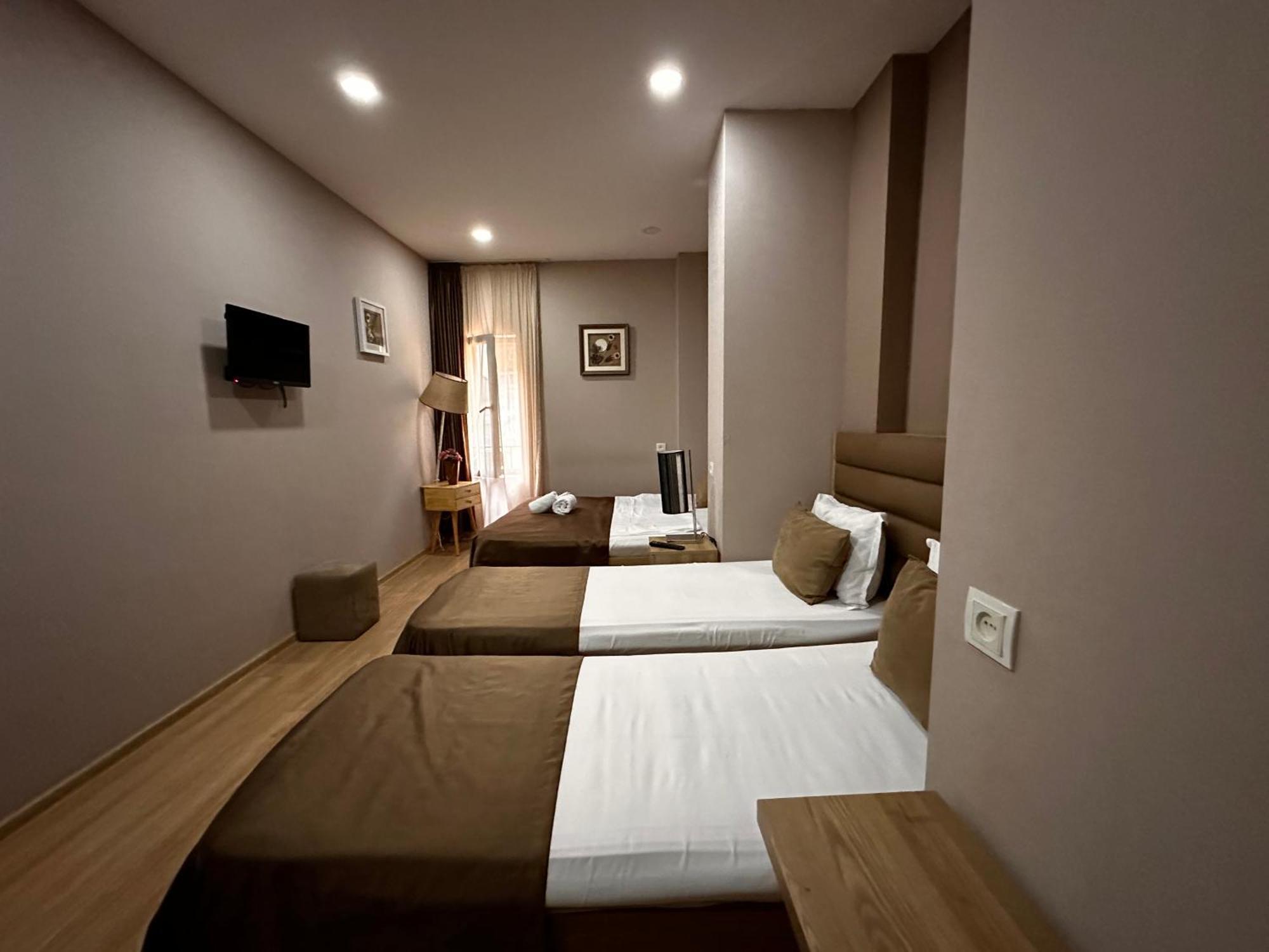 Terrace Tbilisi Center Hotell Exteriör bild